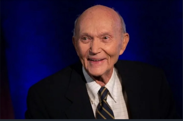 American astronaut Michael Collins, who piloted the Apollo 11 command module while his crewmates became the first people to walk on the Moon, died after battling cancer