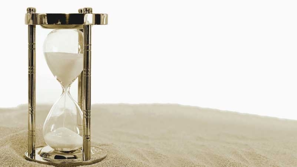 hourglass-2910948
