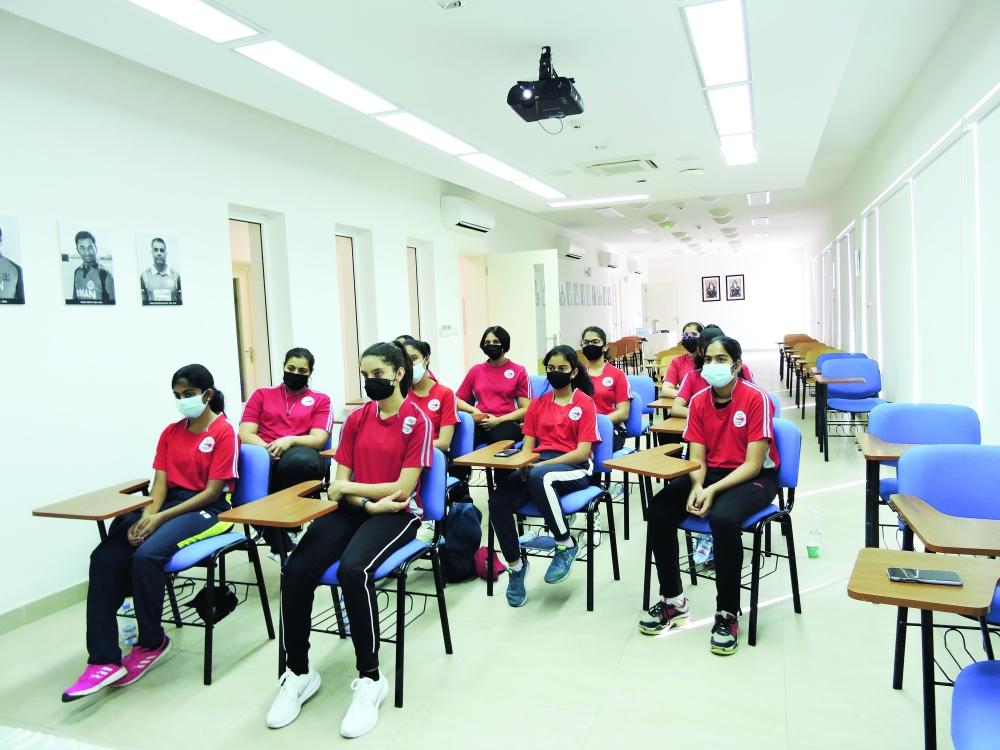Oman women cric