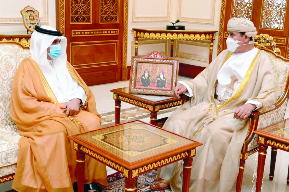 معالي-الفريق-أول-وزير-المكتب-السلطاني1