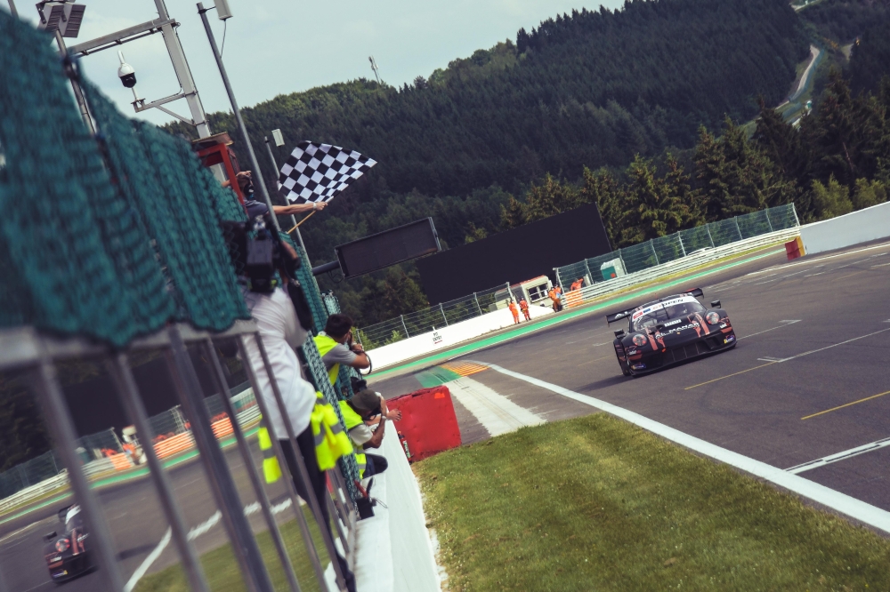 The chequered flag for Al-Faisal Al-Zubair