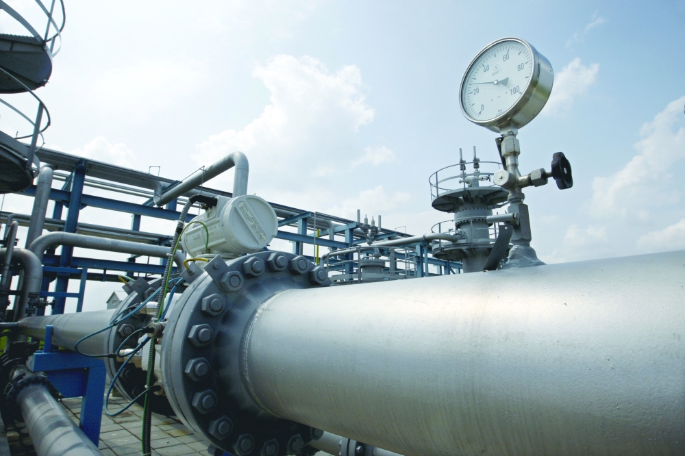 13 Madayn signs deal to transfer gas networks to OQ