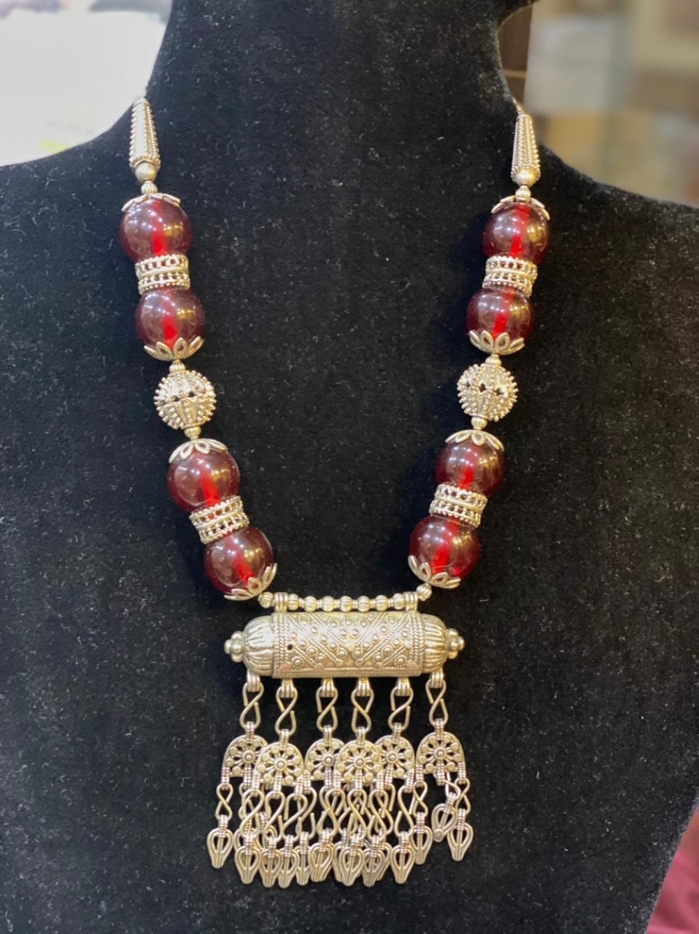 Semi-precious Agate stones with Omani silver design 