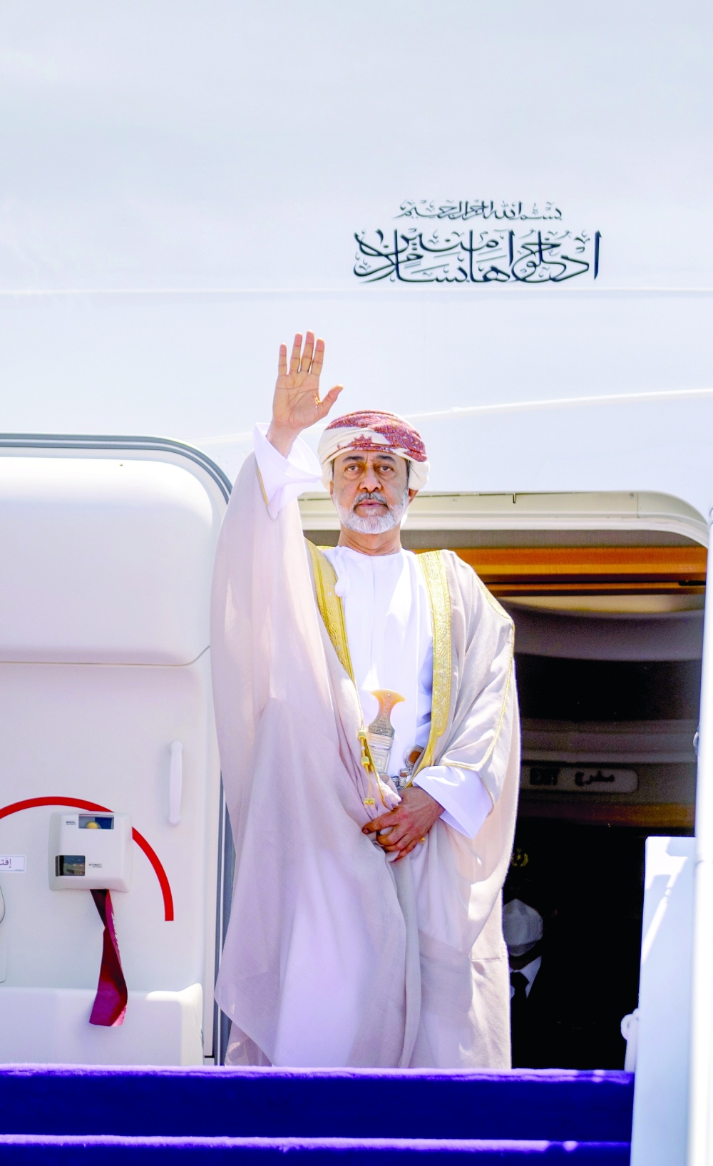 HM The Sultan Leaves Neom