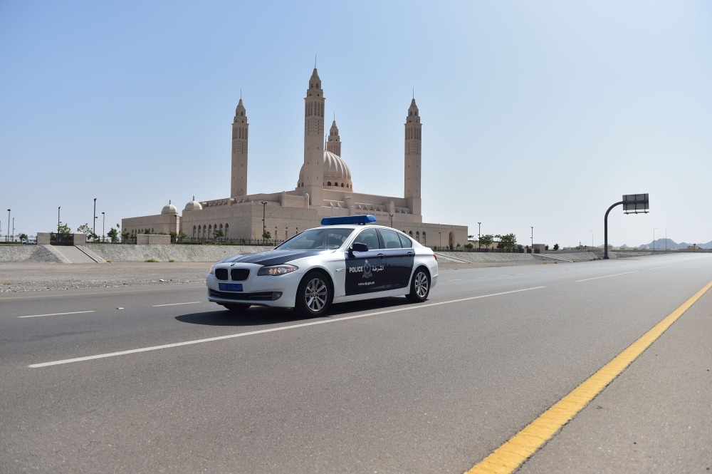 Full lockdown begins in Oman Oman Observer