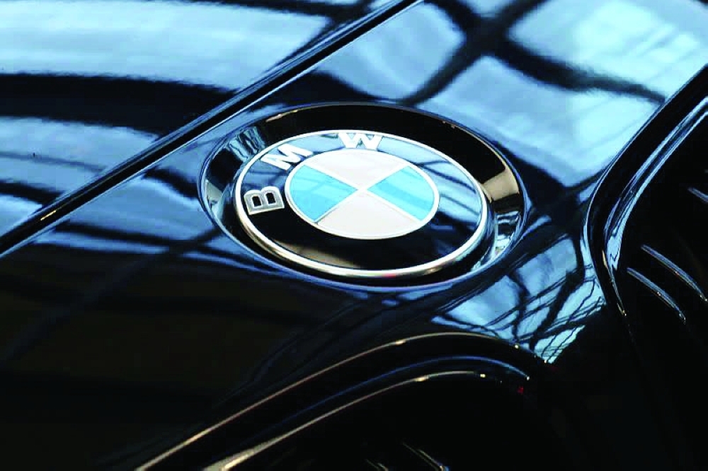 Page 8 - BMW to reduce carbon emissions in car life cycle 40% by 2030