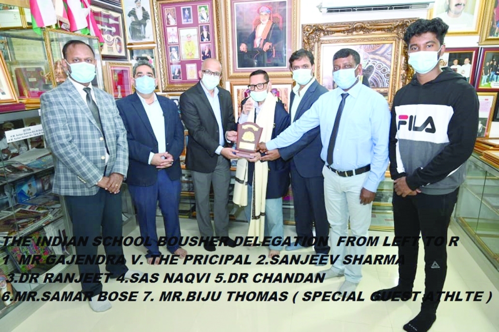 MR GAJENDERA V  PRINCIPALAND HIS DELEGATION  INDIAN SCOOL MUSCATPRESENTED   SHAWL AND MOMENTO