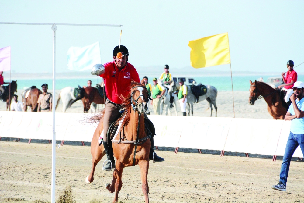 tent pegging