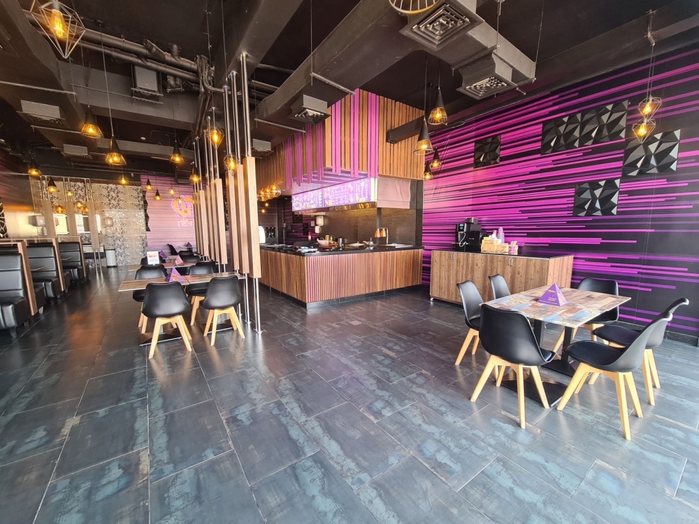 Melts Restaurant (5)