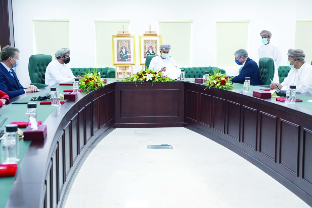 صورة توقيع معالي الدكتور علي بن مسعود السنيدي