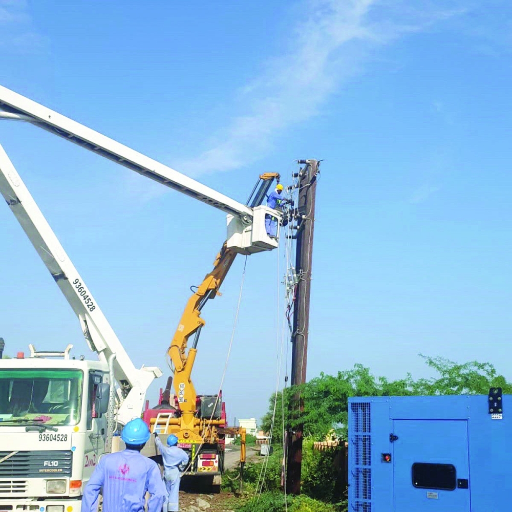 Cyclone Shaheen - elec pole