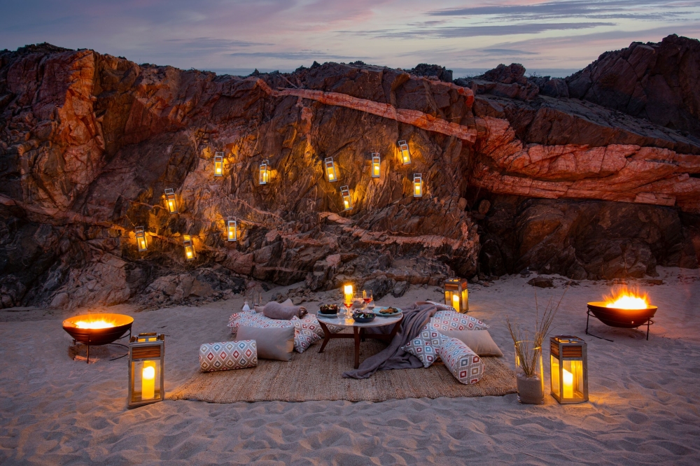 Alila-Hinu-Bay-Journey-For-The-Two-Of-Us-To-A-Thousand-Stars[1]