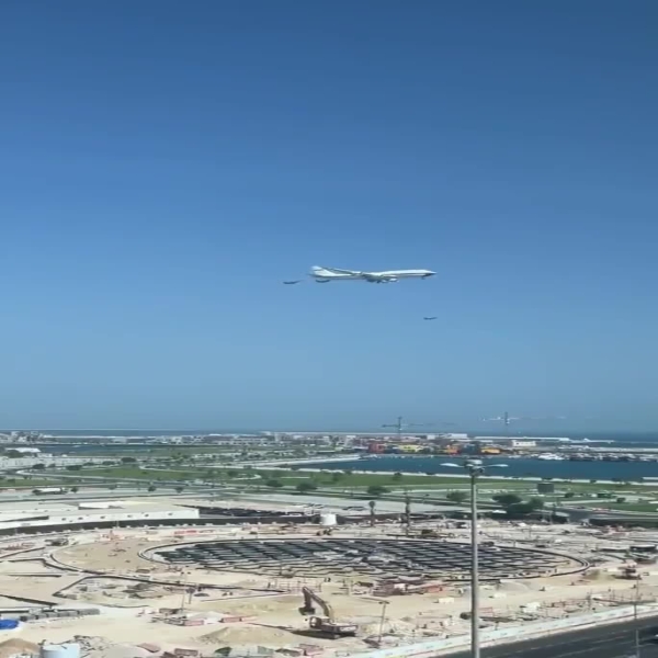 As the Royal Air Force plane entered the airspace of the State of Qatar, it was escorted by the warplanes of the Qatari Emiri's Air Force.