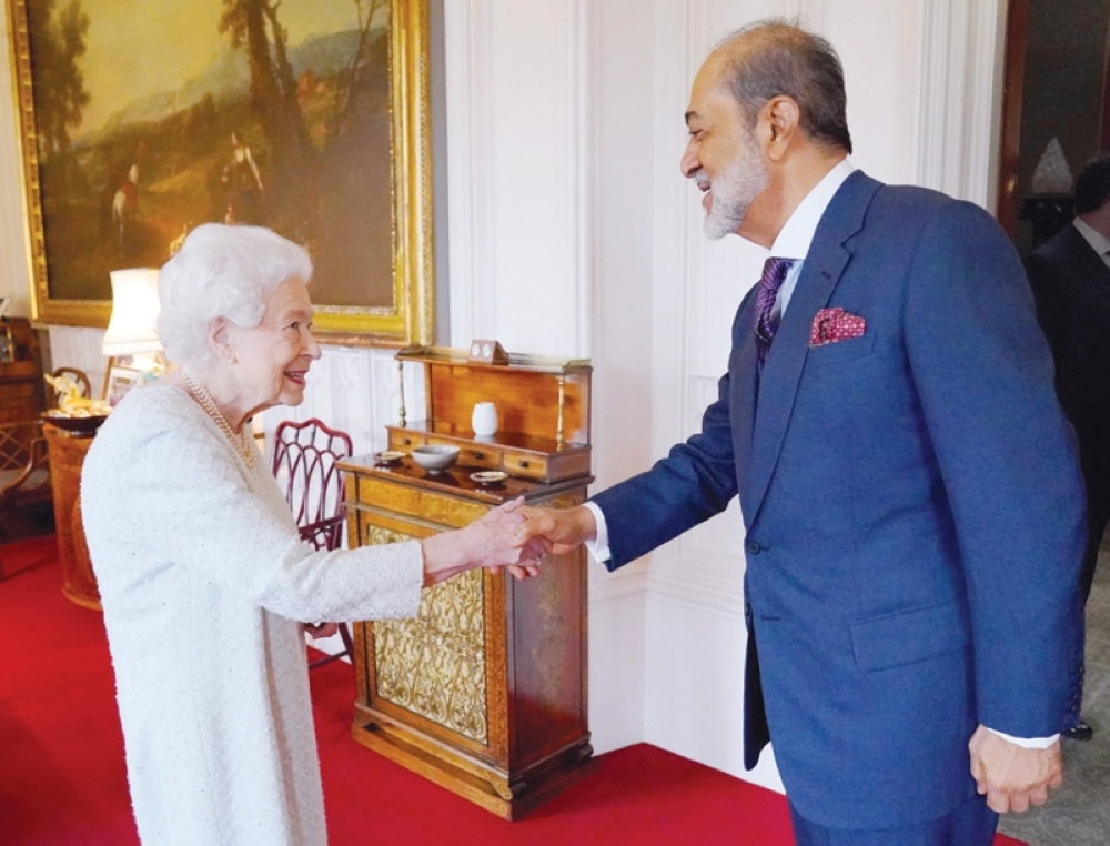 His Majesty meets Queen Elizabeth II