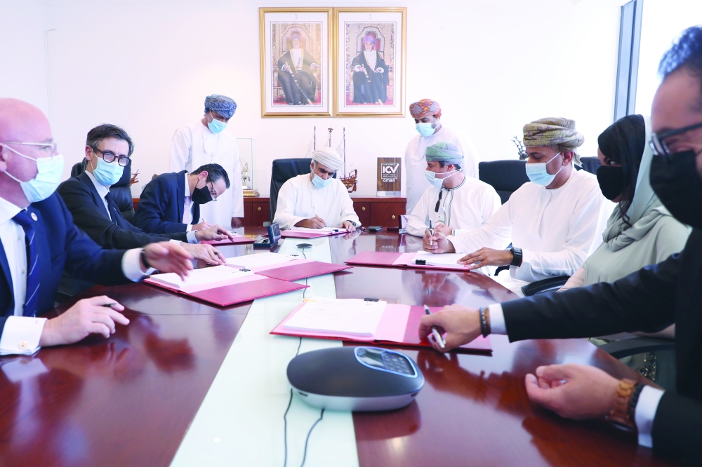 Shell signs gas concession agreement for Omani Block 10 - Vimarsana News