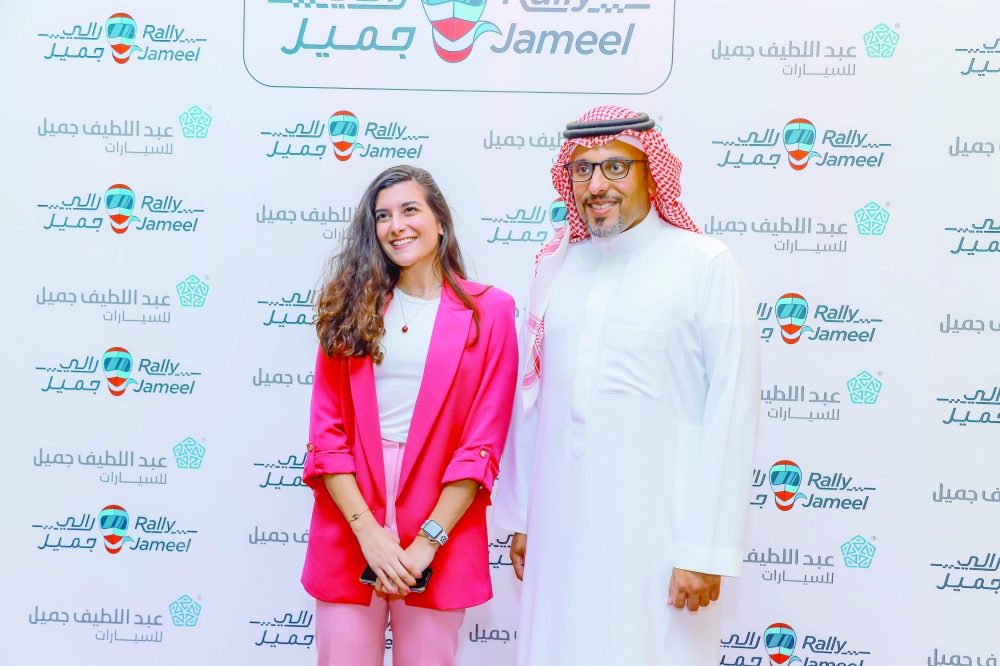 HRH Prince Khalid bin Sultan Al-Faisal, President of ther SAMF, and Samar Rahbini , who is interested in participating.