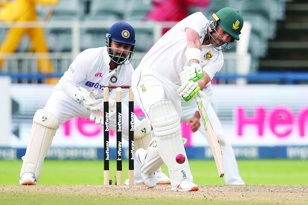 South Africa's Dean Elgar (R) plays a shot that leads to South Africa winning the second Test against India at The Wanderers Stadium in Johannesburg. -- AFP