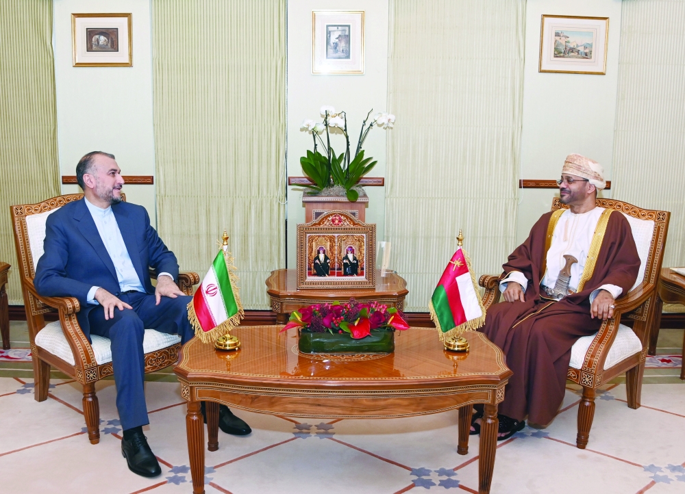 صاحب-السمو-السيد-وزير-الخارجية-يستقبل-معالي-الدكتور-وزير-الشؤون-الخارجية-للجمهورية-الاسلامية-الايرانية-١٠-١-٢٠٢٢