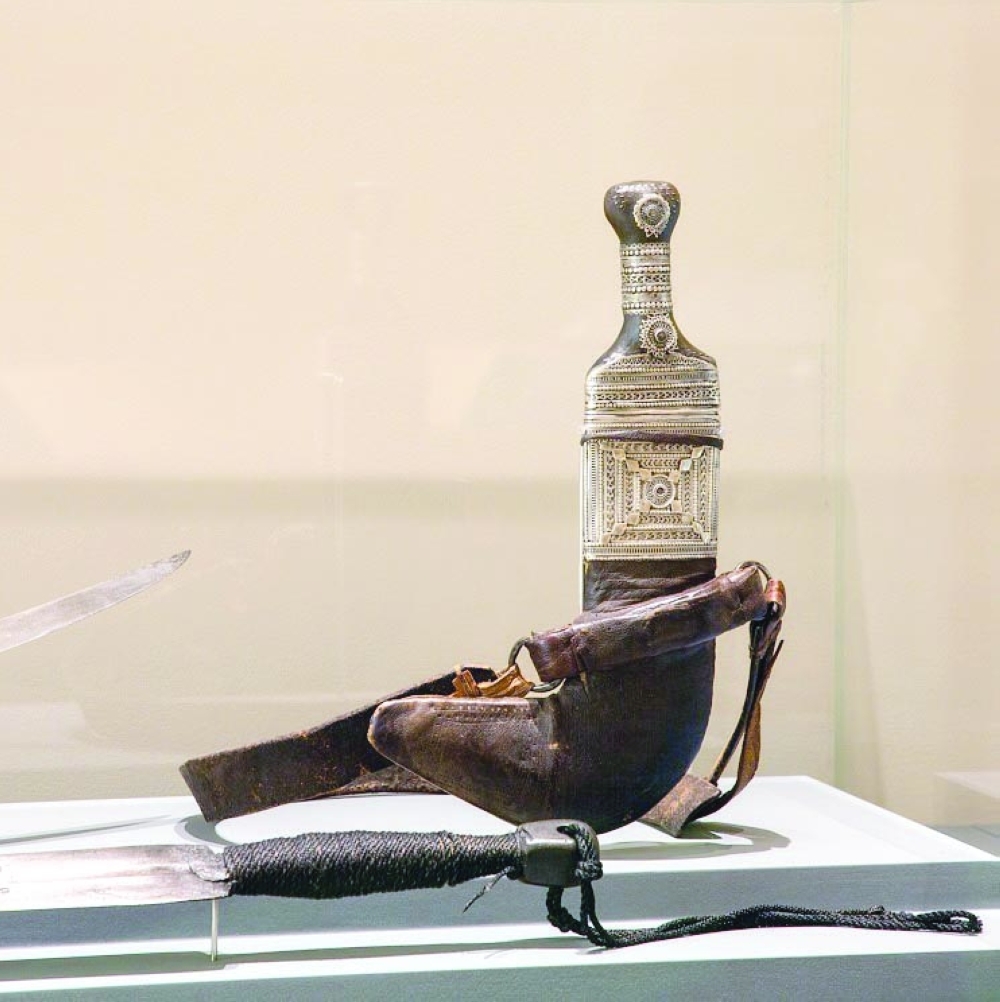 National Museum Displays Saber, Dagger of Imam Saif bin Sultan Al Yarubi2