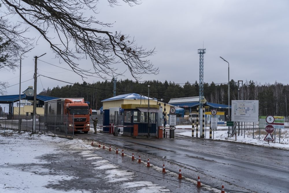 The Novye Yarylovychi border crossing from Ukraine to Belarus in Skytok, Ukraine, Jan. 20, 2022. (Brendan Hoffman/The New York Times)