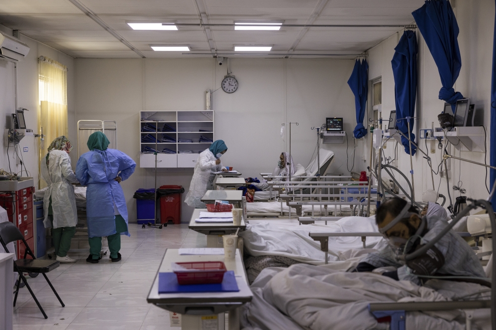 The intensive care unit at the Afghan-Japan Communicable Disease Hospital in Kabul, Afghanistan, Jan. 17, 2022. (Jim Huylebroek/The New York Times)