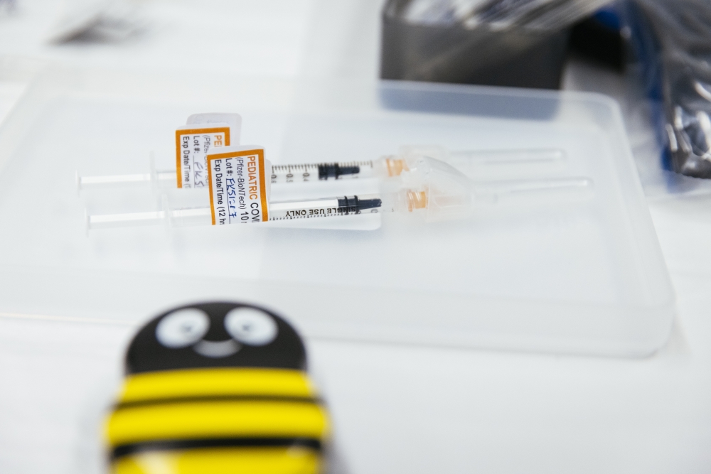 Pediatric doses of the Pfizer-BioNTech vaccine at a COVID-19 vaccination site in Chicago, Nov. 20, 2021. (Taylor Glascock/The New York Times)