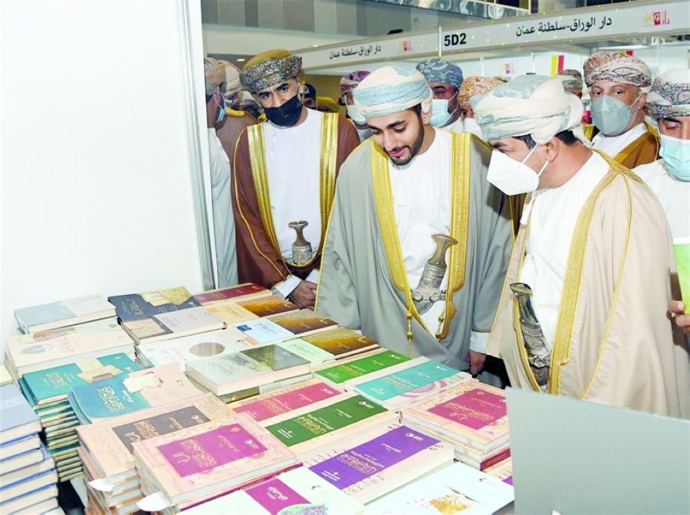 HH Sayyid Theyazin bin Haitham al Said, Minister of Culture, Sports and Youth, with Dr Abdullah bin Nasser al Harrasi, Minister of Information, at the MIBF on Thursday. 