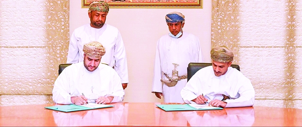 Pact signed to privatize environmental inspection services in oilfield concession areas