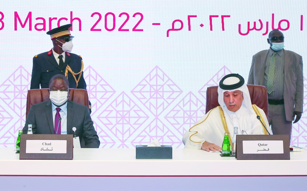 Qatar's Minister of State for Foreign Affairs Sultan bin Saad al Muraikhi and Chad's Prime Minister Albert Pahimi Padacke at the start of the Chad Peace Negotiations in Doha. - AFP