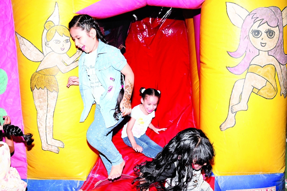 A Carnival of Colours (2)