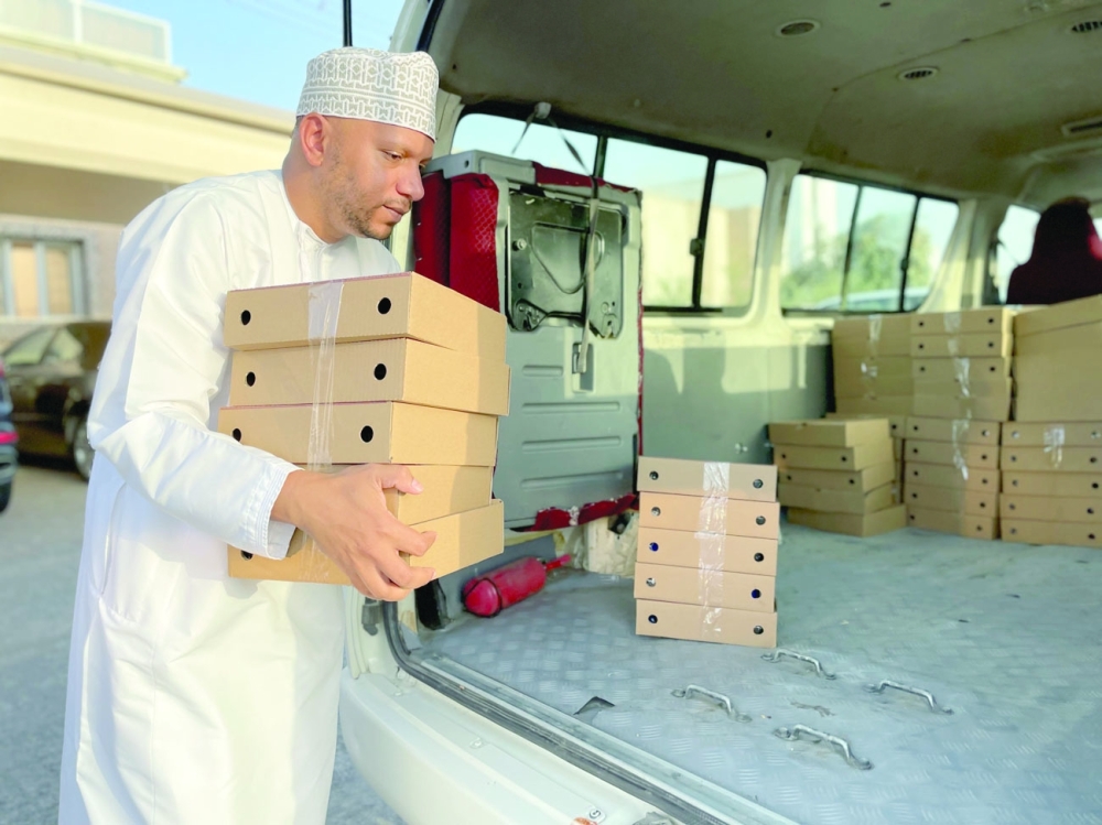 Distributing Iftar meals to needy families - Vimarsana News