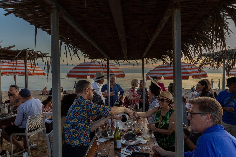 A bar at St. Kilda Beach in Melbourne, Australia, March 27, 2022. (Asanka Brendon Ratnayake/The New York Times)