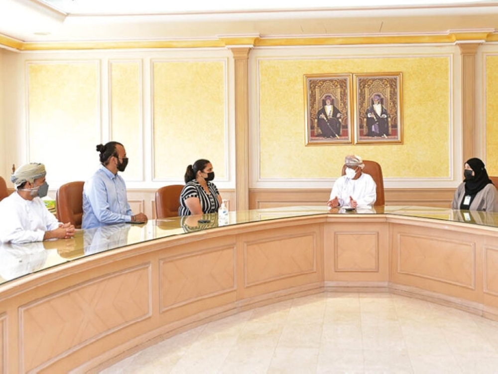 Dr. Ahmed bin Mohammed al Saeedi, Minister of Health, recently met the family of a person, whose organs were donated