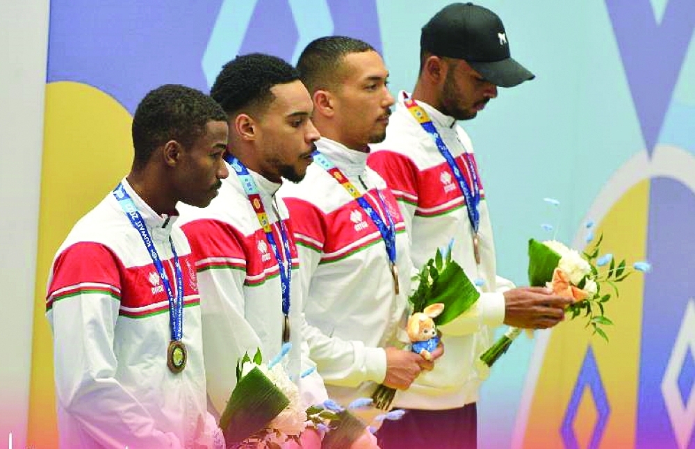 swim relay Oman team