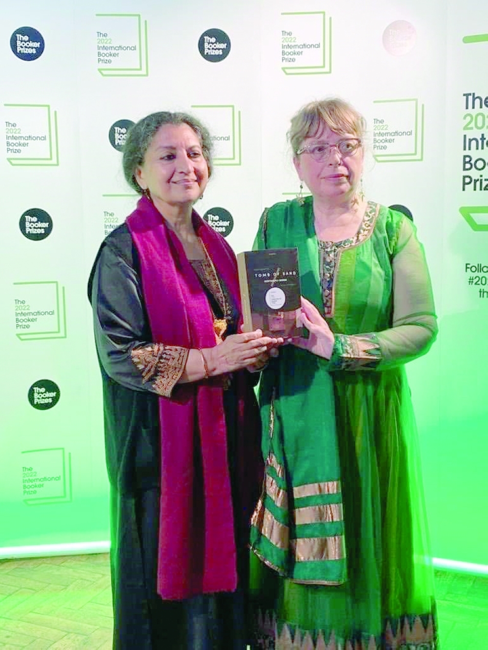 Indian author Geetanjali Shree and US translator Daisy Rockwell, who have won the International Booker Prize.