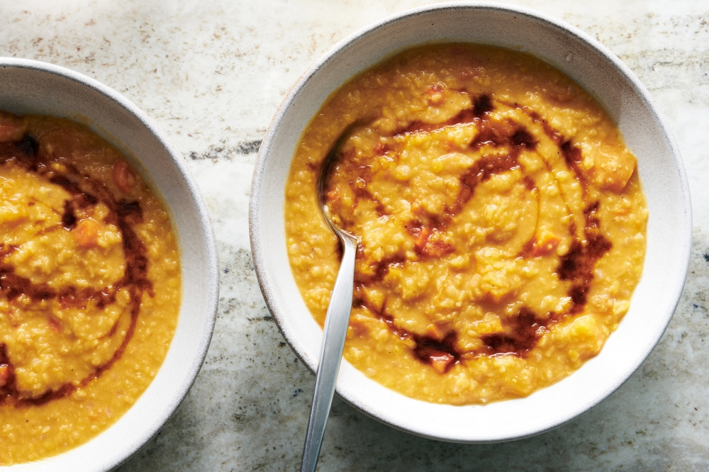 Tsirani vosp apur (Armenian apricot and lentil soup) in New York, June 7, 2022. Food styled by Simon Andrews. (David Malosh/The New York Times)