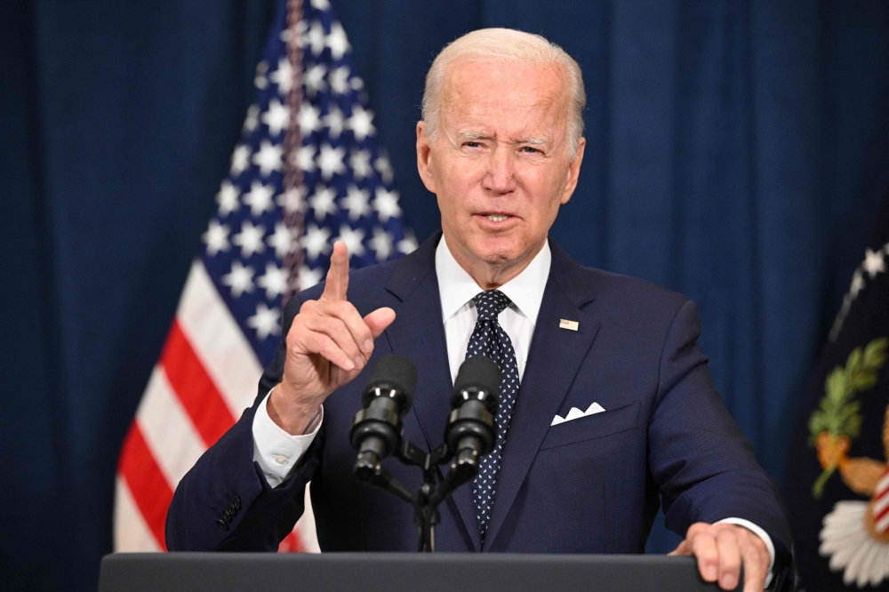 US President Joe Biden speaks to the travelling press after taking part in a working session with Saudi Arabia痴 Crown Prince at the Al-Salam Palace in Jeddah, on July 15, 2022. 
