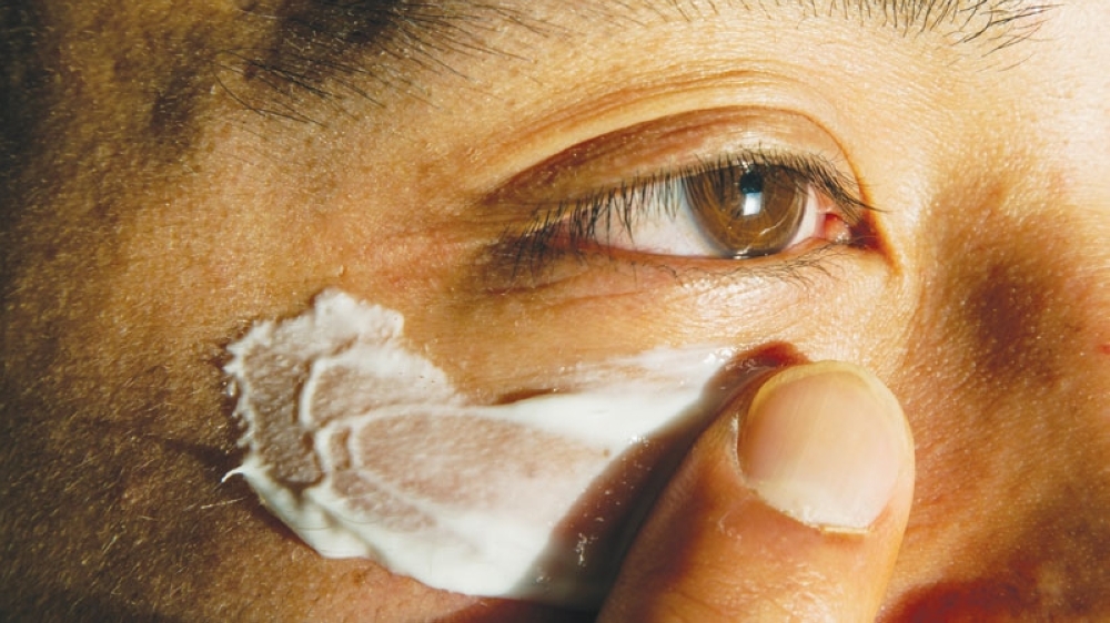 Do Eye Creams Actually Work for Wrinkles? Oman Observer