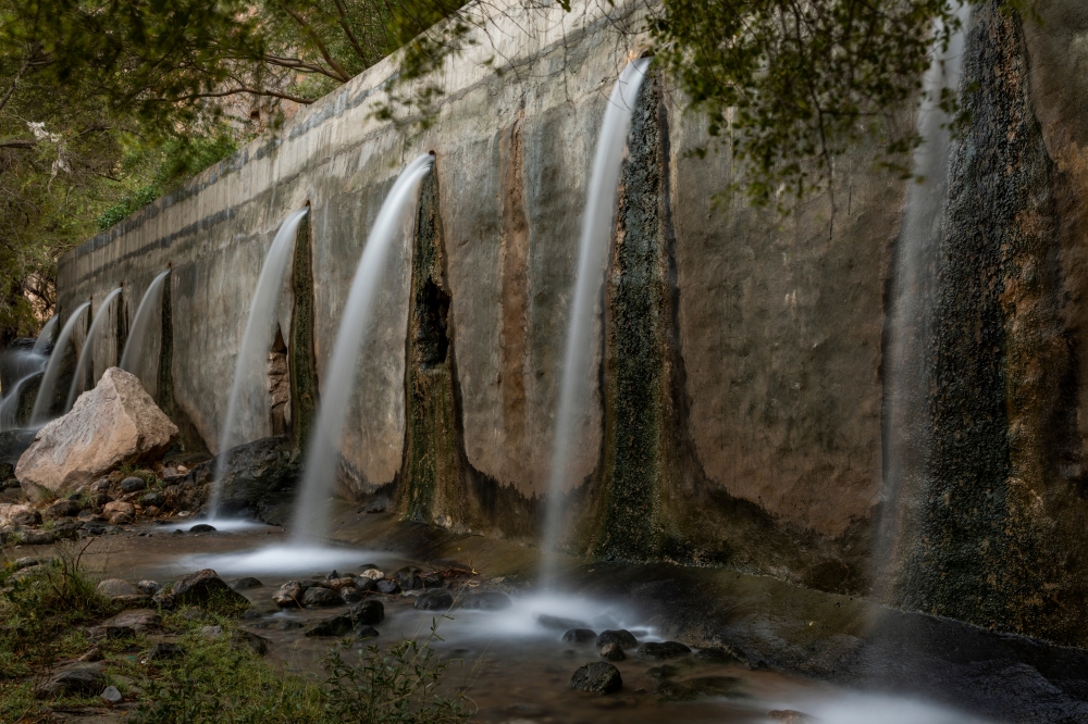 The,Waterfalls,Of,Wadi,Tanuf,,Which,Is,Located,In,Nizwa