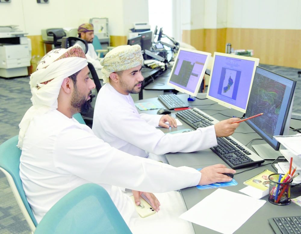 People must only share or tweet forecasts made by Omani Meteorology of the Civil Aviation Authority.