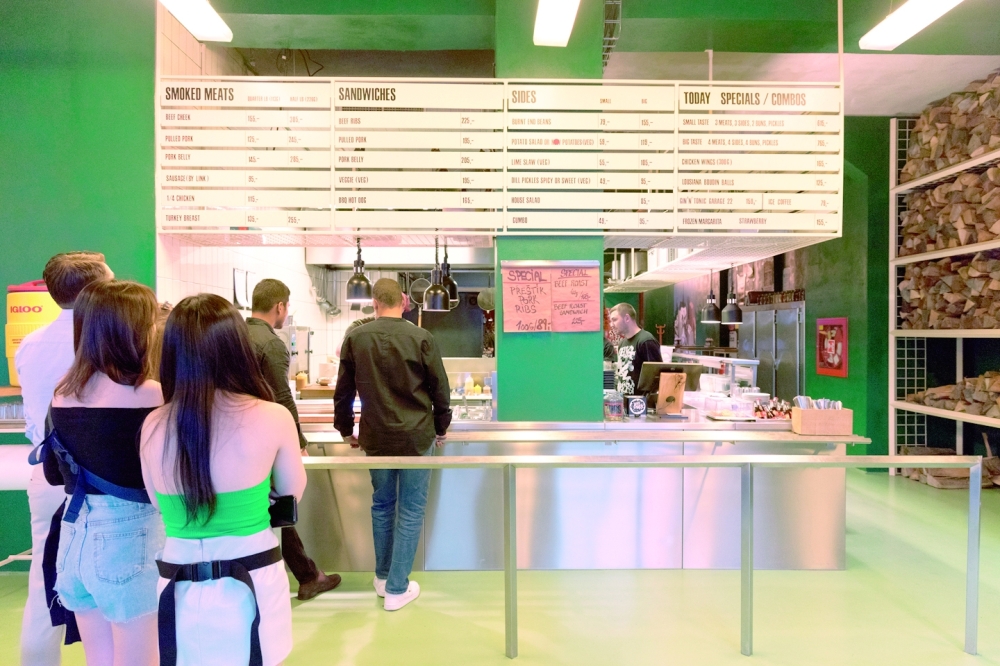 In the up-and-coming neighborhood of Holešovice, Big Smokers serves Austin,Texas-style barbecue in Prague, July 16, 2022. (Lenka Grabicova/The New York Times)