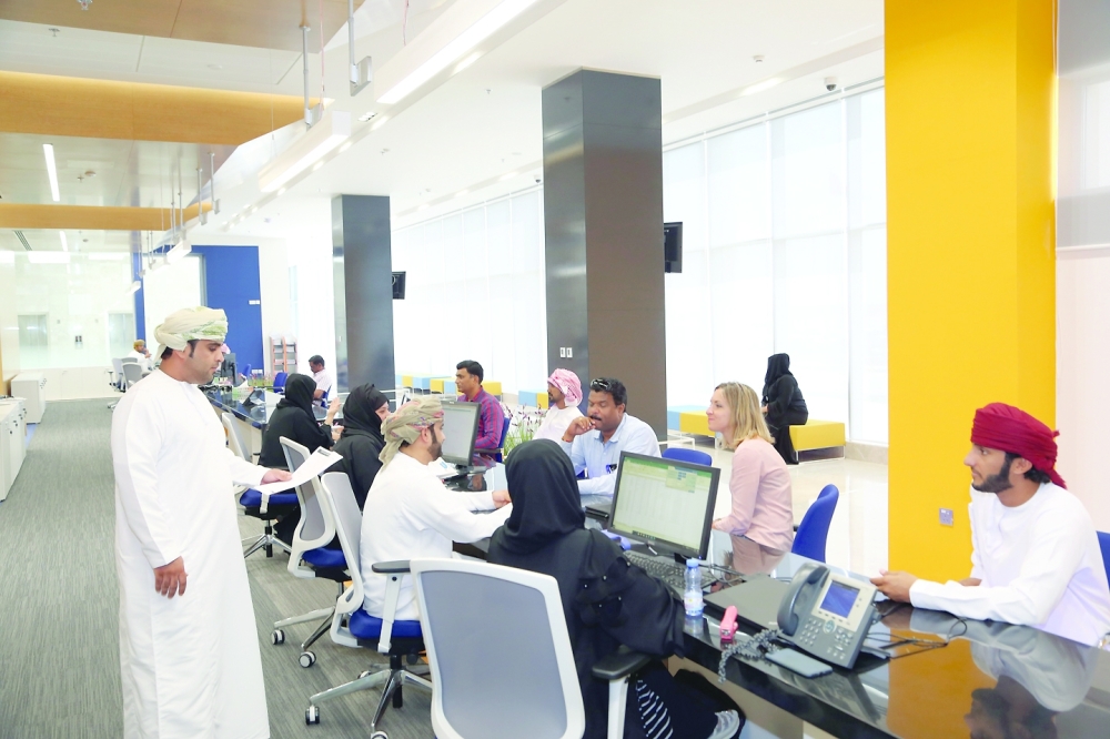 The report also highlighted the many measures taken by the Oman government to provide support to the investors and companies.