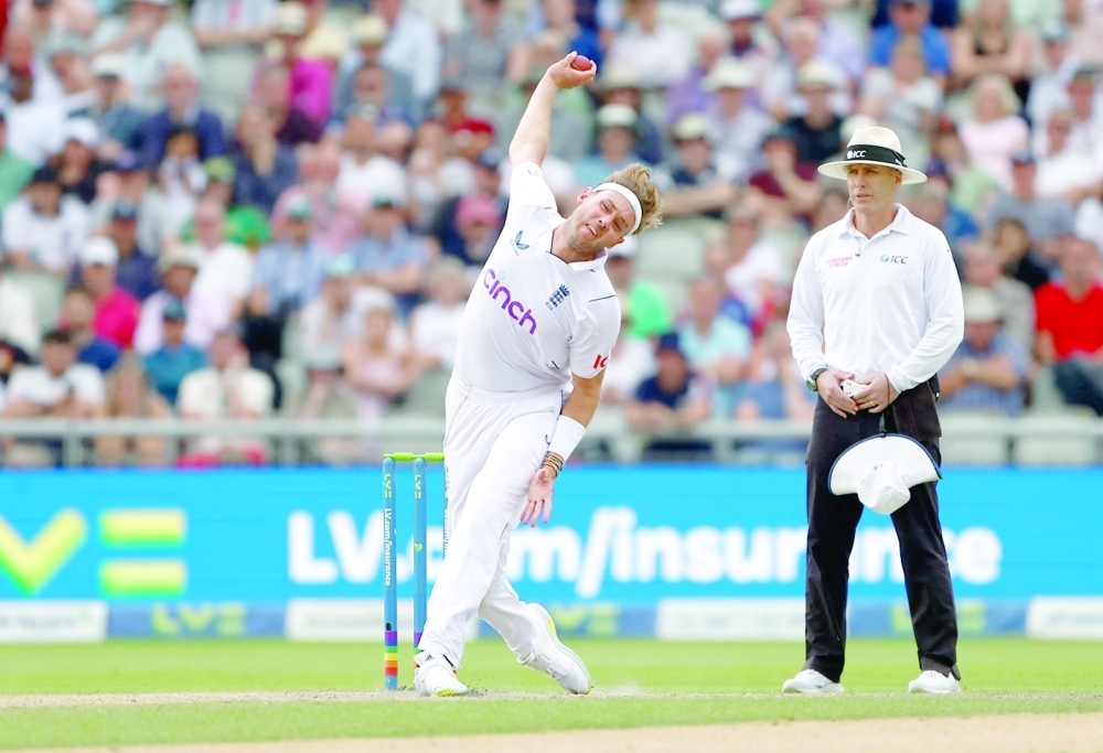 Cricket - Second Test - England v South Africa - Emirates Old Trafford, Manchester, Britain - August 27, 2022 England's Stuart Broad in action Action Images via Reuters/Jason Cairnduff
