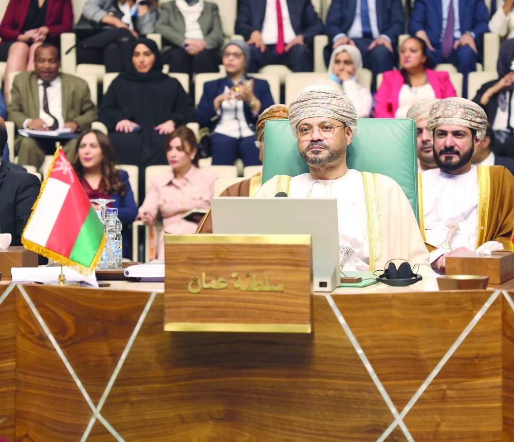  Sayyid Badr bin Hamad al Busaidy at the Arab League session. 