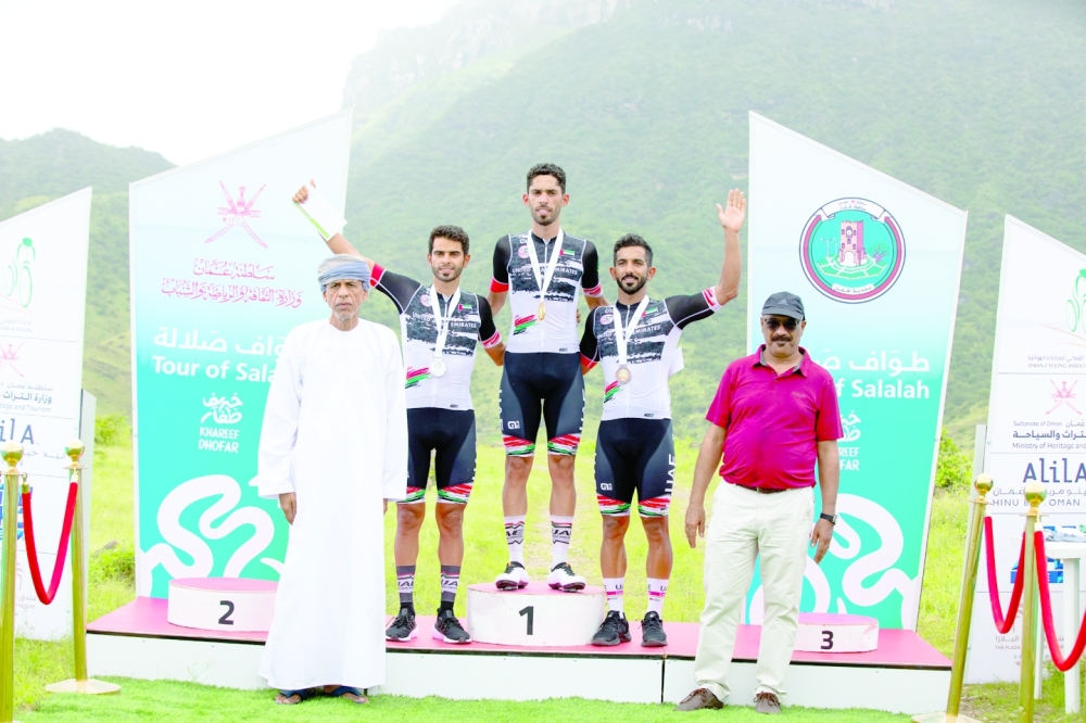 تتويج منتخب الامارات بالمراكز الاولى للمرحلة الاولى