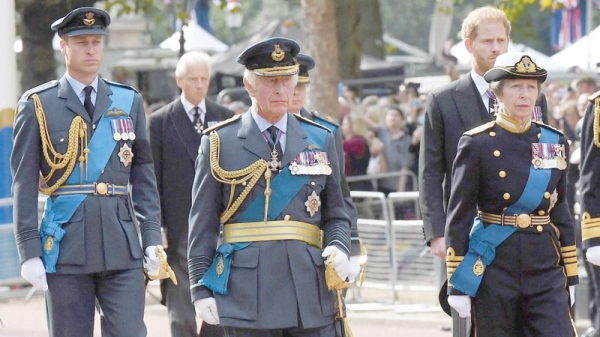 King Charles, William and Harry reunited in grief to escort queen's - Vimarsana News