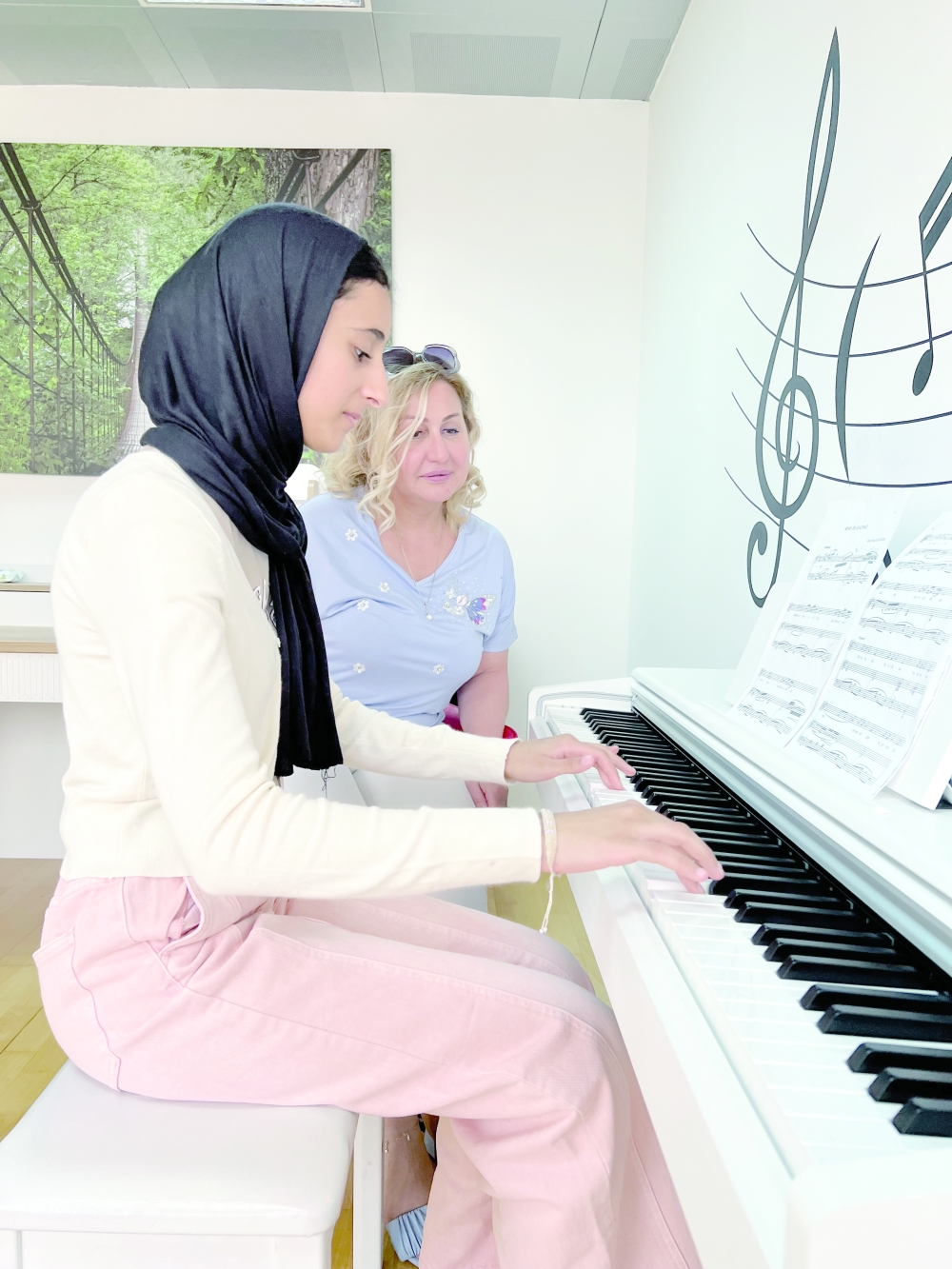 Raghad Al Salmi learning under Dr Saida Khalilova