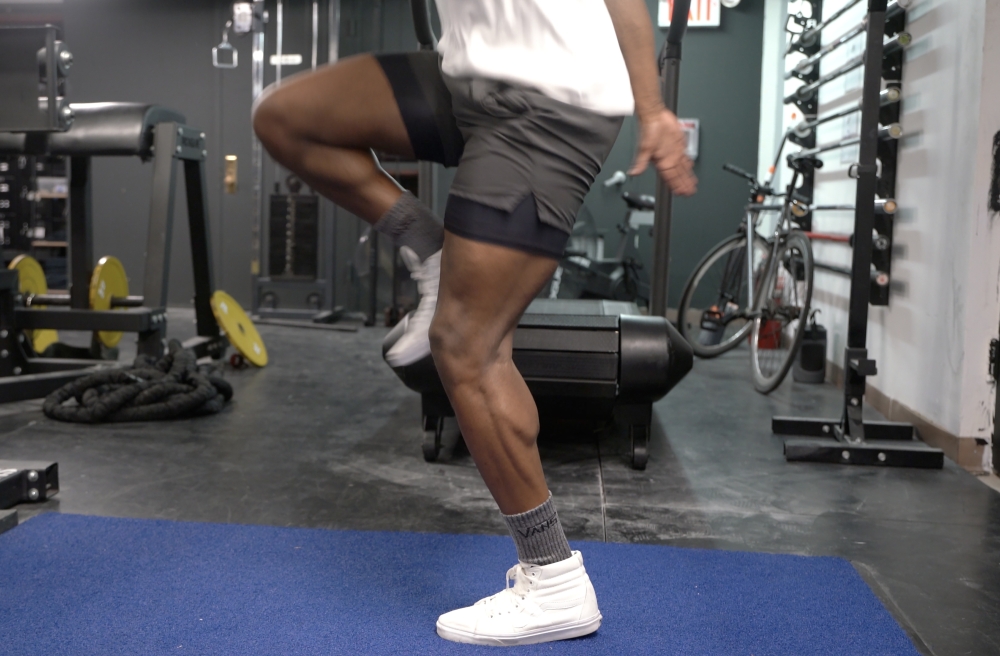 High knees exercise in New York, Sept. 25, 2022. (Monica Dzik/The New York Times)