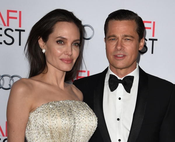 Pitt 'choked' one child, hit another in Jolie plane fight - Vimarsana News