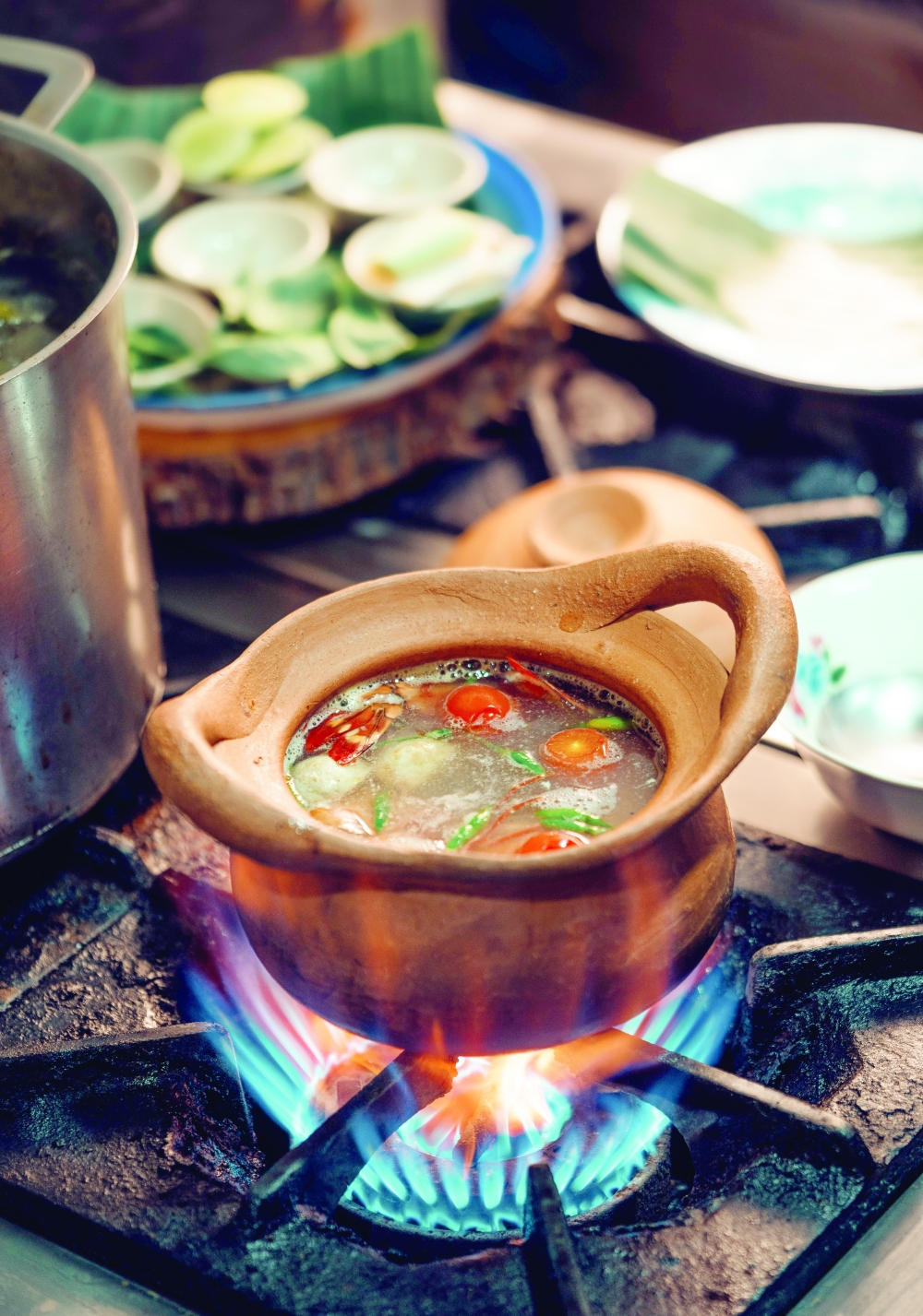 Tom yum goong at Rongos, a restaurant in Bangkok. If theres a single dish that captures Thailands essence, it might be tom yum goong. (David Rama Terrazas Morales/The New York Times)